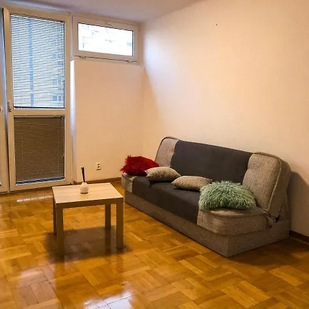 Zlote Tarasy Studio Apartment *